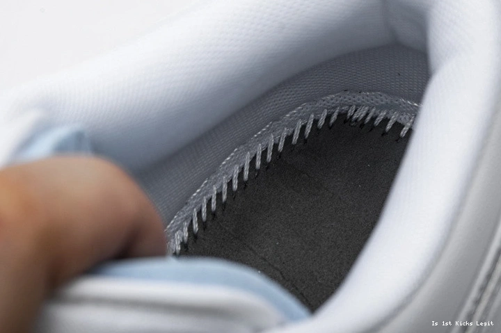 1 553558-170 Jordan Low Pure Platinum Retro  1006